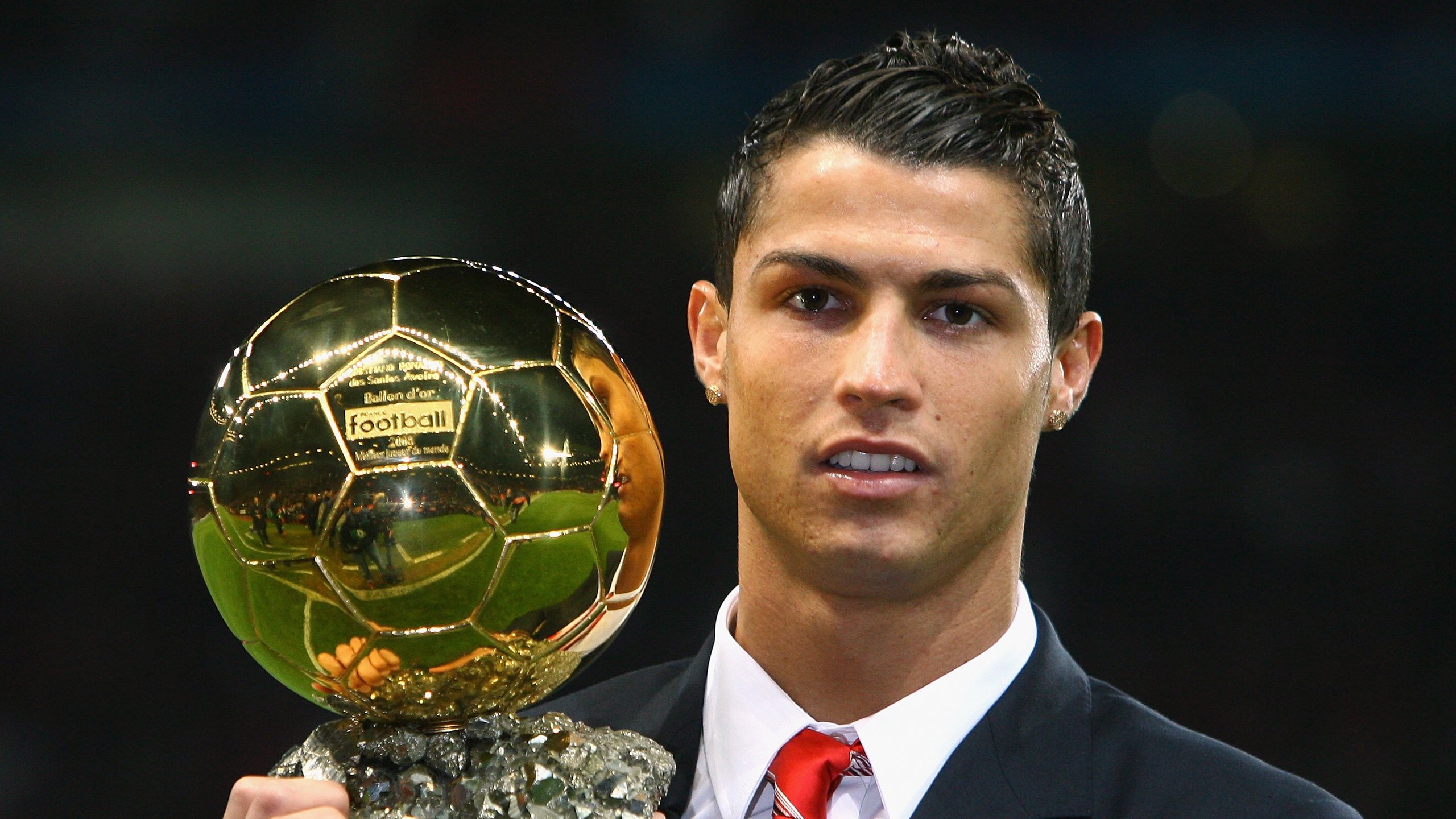 国际热身赛国足战平 球迷对球队充满期待，国际足球热身赛是什么